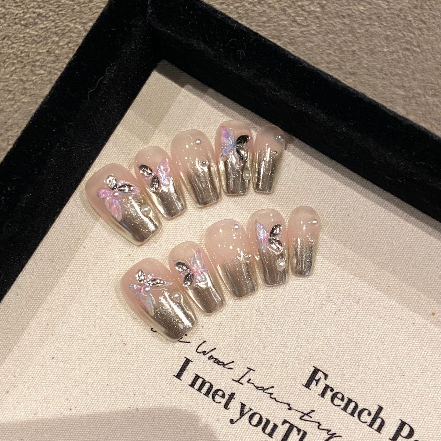 Purely Handmade 10 PCs Nail Set- HM2100