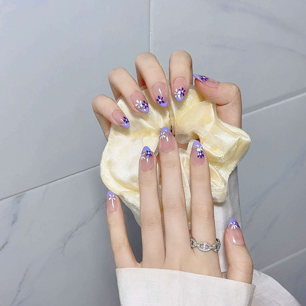 Purely Handmade 10 PCs Nail Set- HM2144