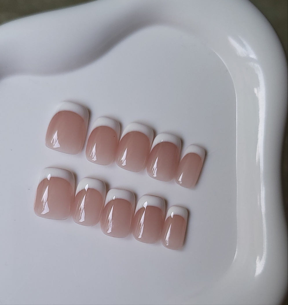 Handmade 10 PCs Nail Set- HM01