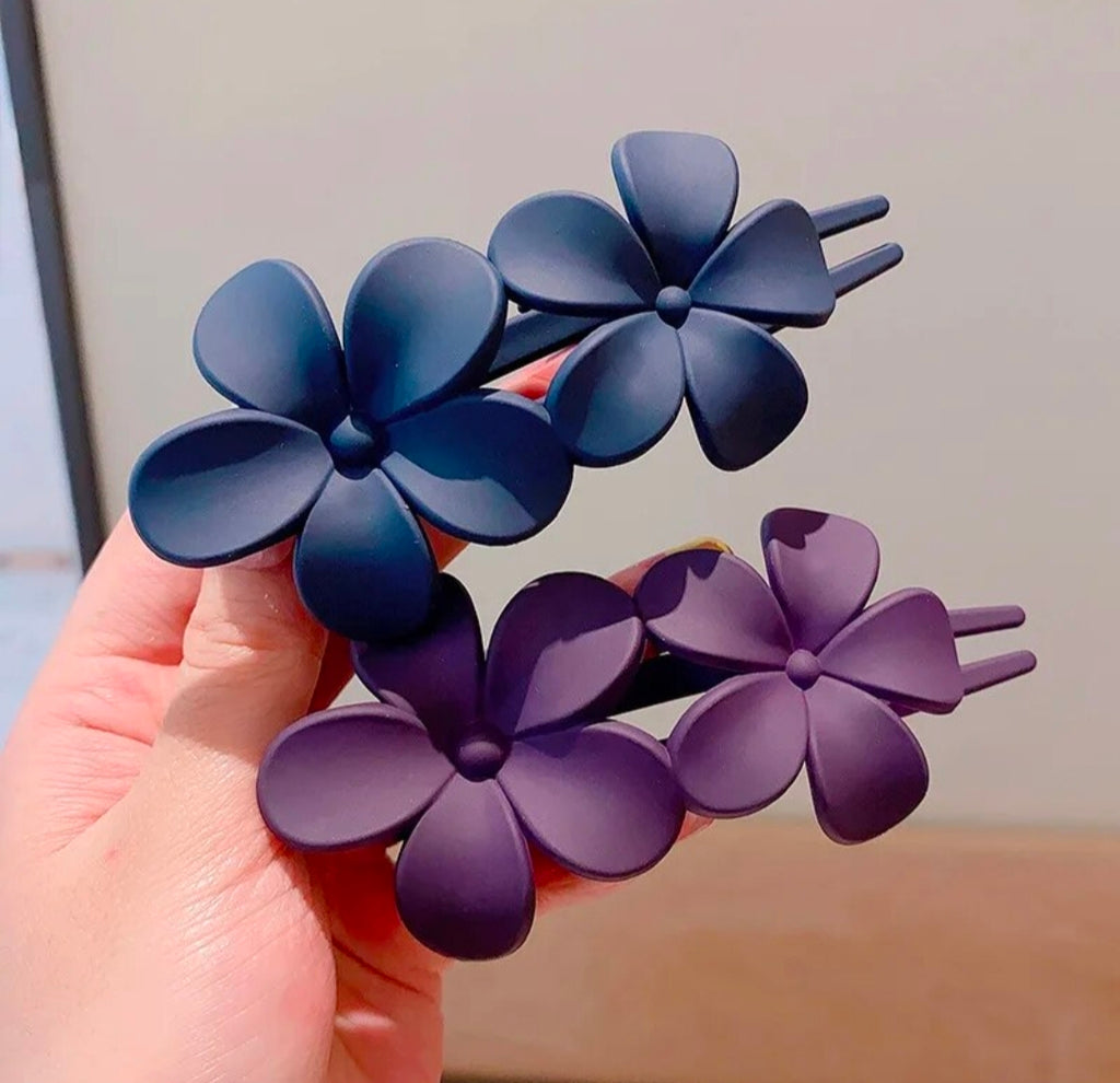 [Clearance] - Frosted double Flower Hair Clip - H1139