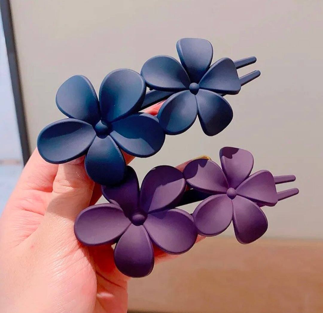 [Clearance] - Frosted double Flower Hair Clip - H1139