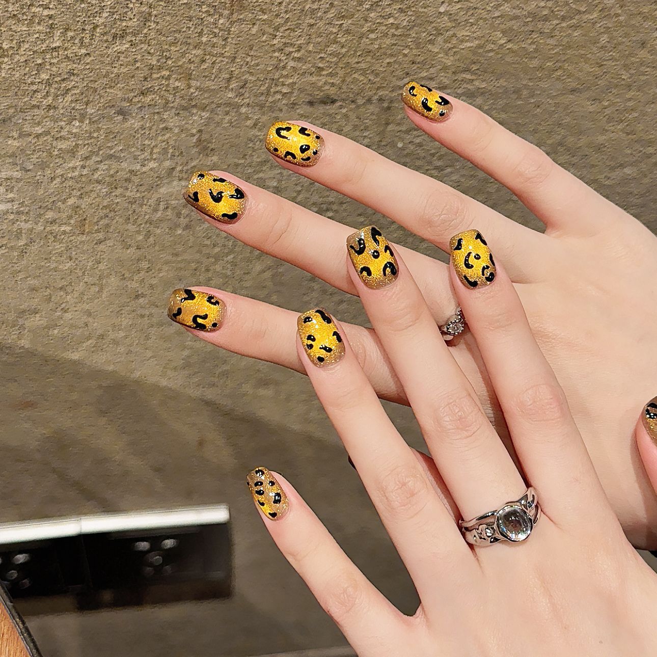Purely Handmade 10 PCs Nail Set- HM2229