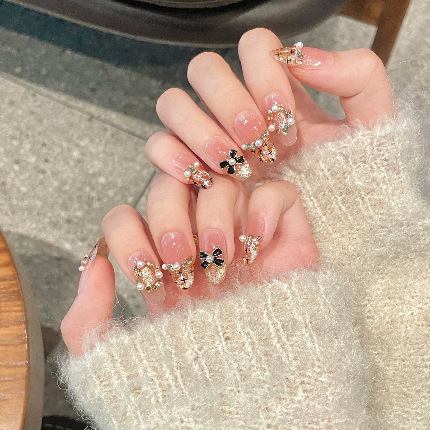 Purely Handmade 10 PCs Nail Set- HM2204
