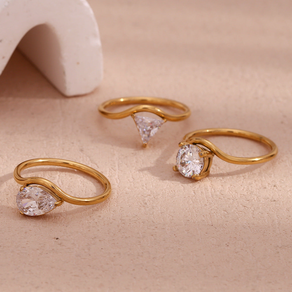 Luxury Zircon Wave Ring- 18k Gold Plated