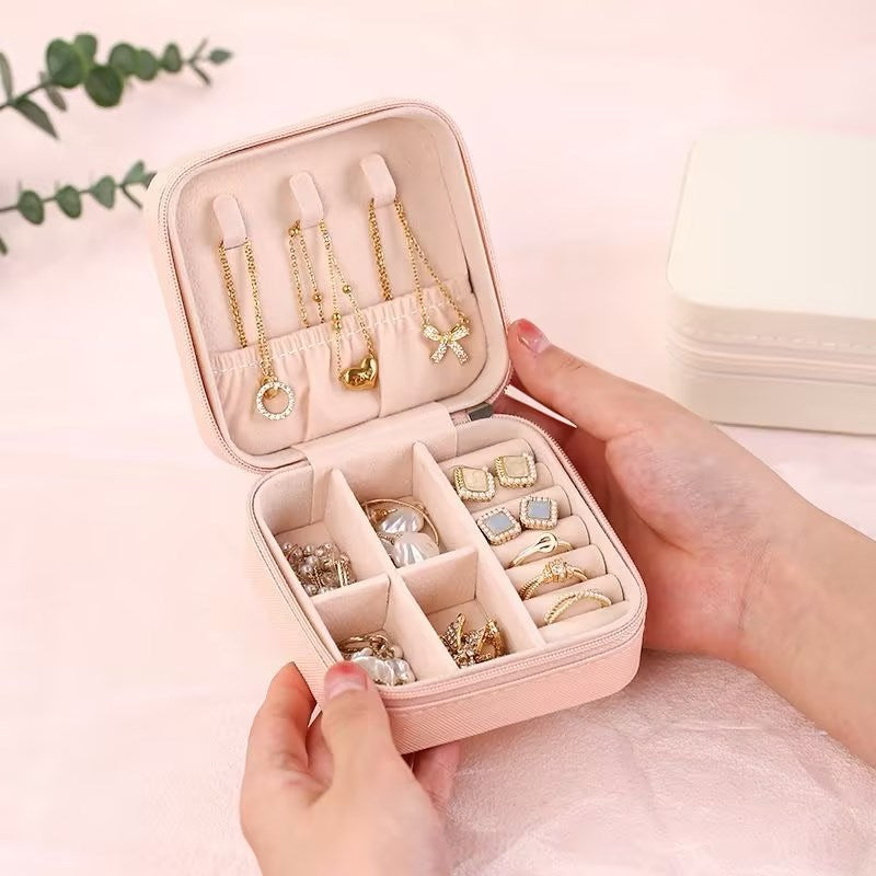 [Clearance] Leather Zipper Jewellery Organiser Portable box