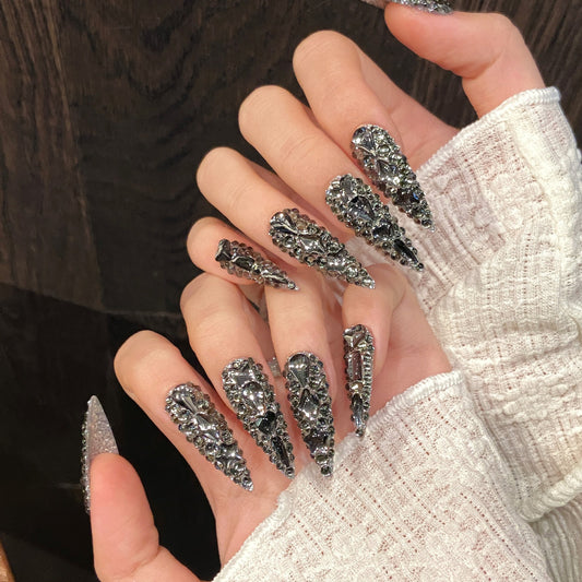 Purely Handmade 10 PCs Nail Set- HM676