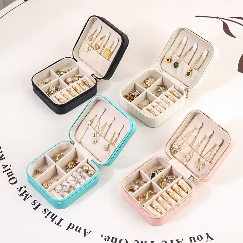 [Clearance] Leather Zipper Jewellery Organiser Portable box