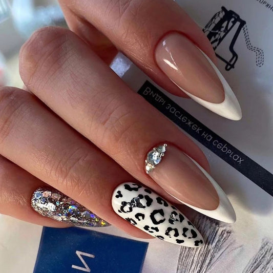 nails, fancy nails, nails in pakistan, affordable