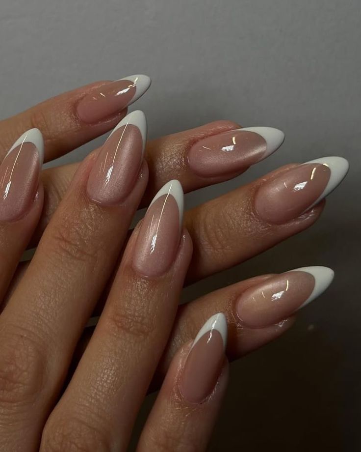 MY345- Almond Cat eye French nails