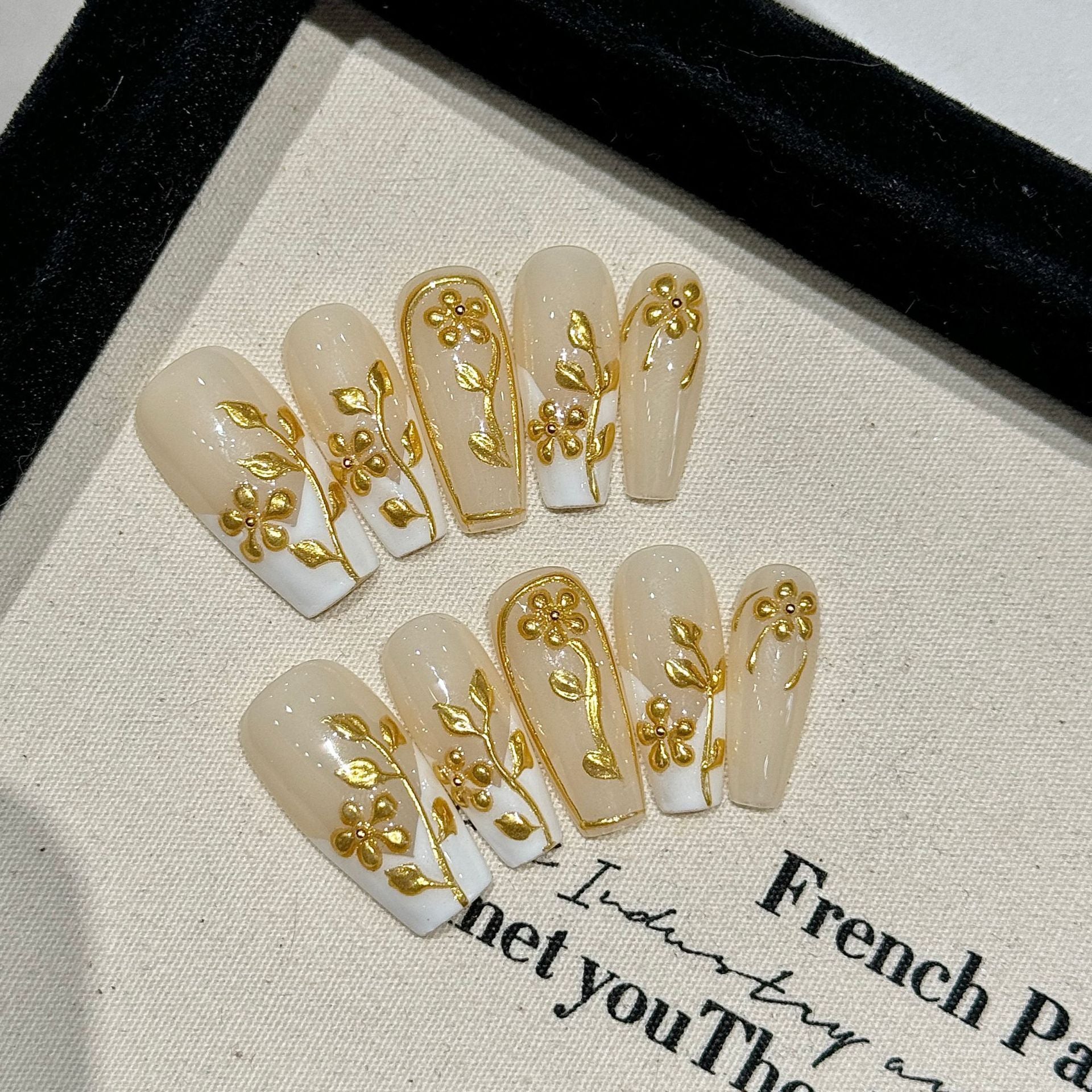 Purely Handmade 10 PCs Nail Set- HM2458