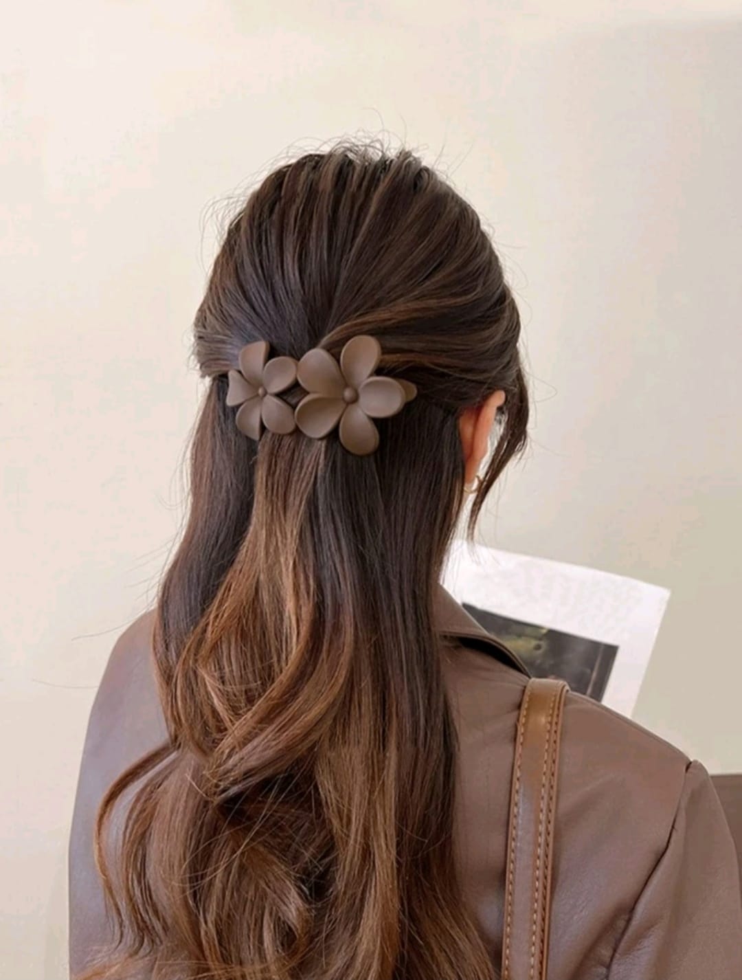 [Clearance] - Frosted double Flower Hair Clip - H1139